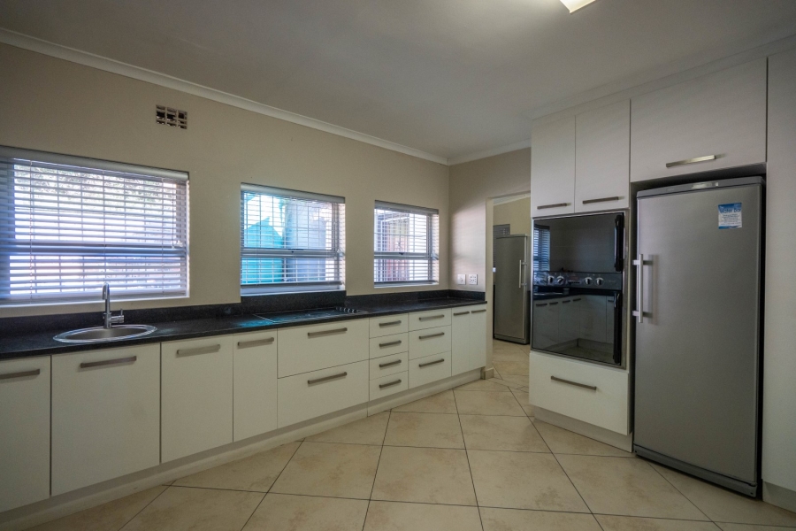 6 Bedroom Property for Sale in West Bank Eastern Cape